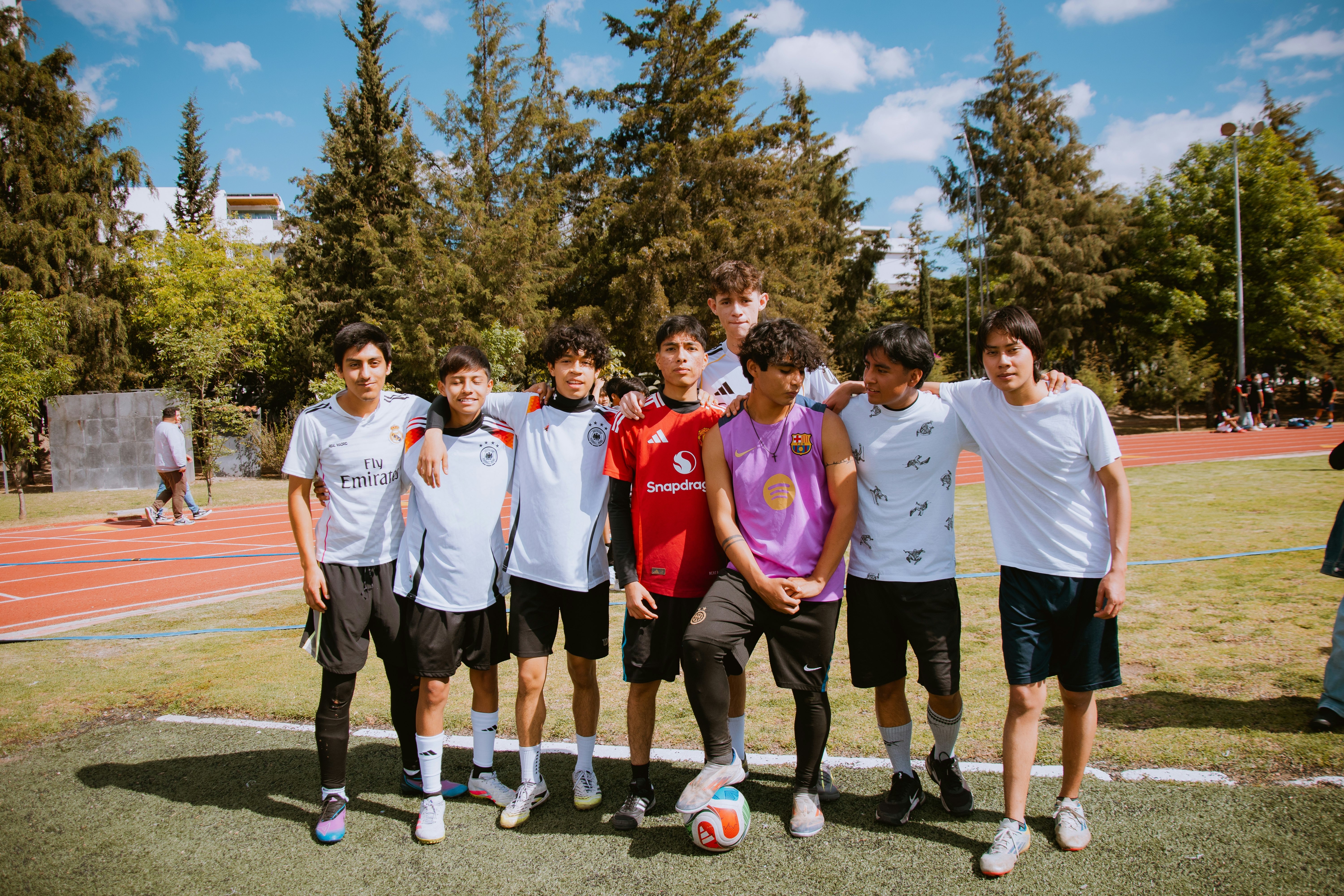 土媒：加拉塔萨雷想在美职联休赛期租借梅西